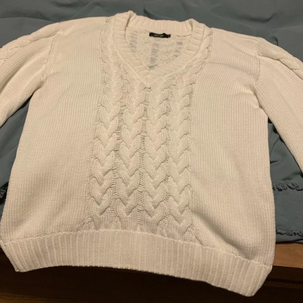 Saint + Sofia Cable Knit Sweater in Cream- small